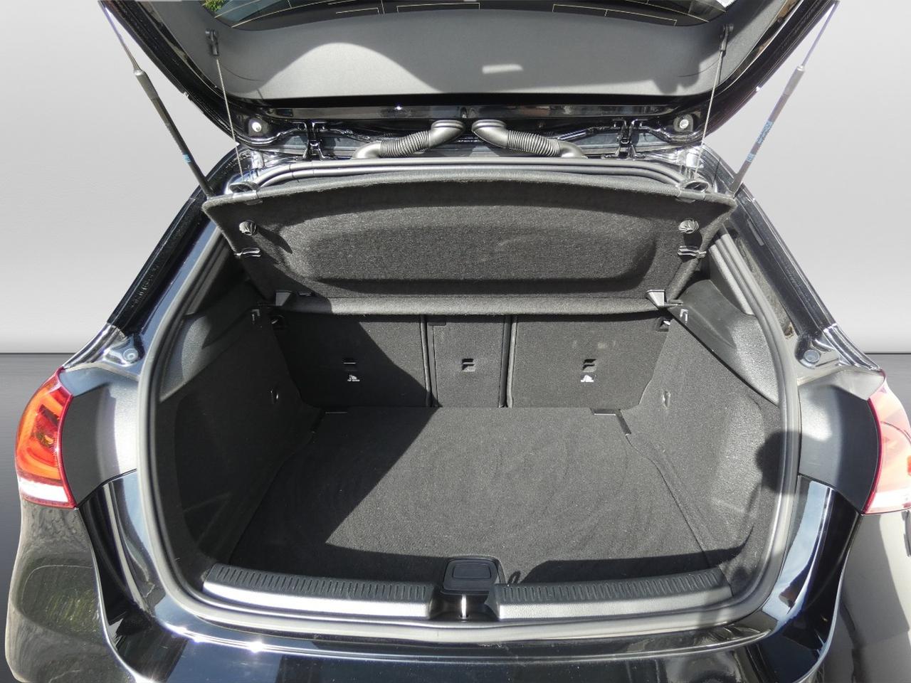 Mercedes-Benz Classe A (W177) - A 180 d Automatic Premium