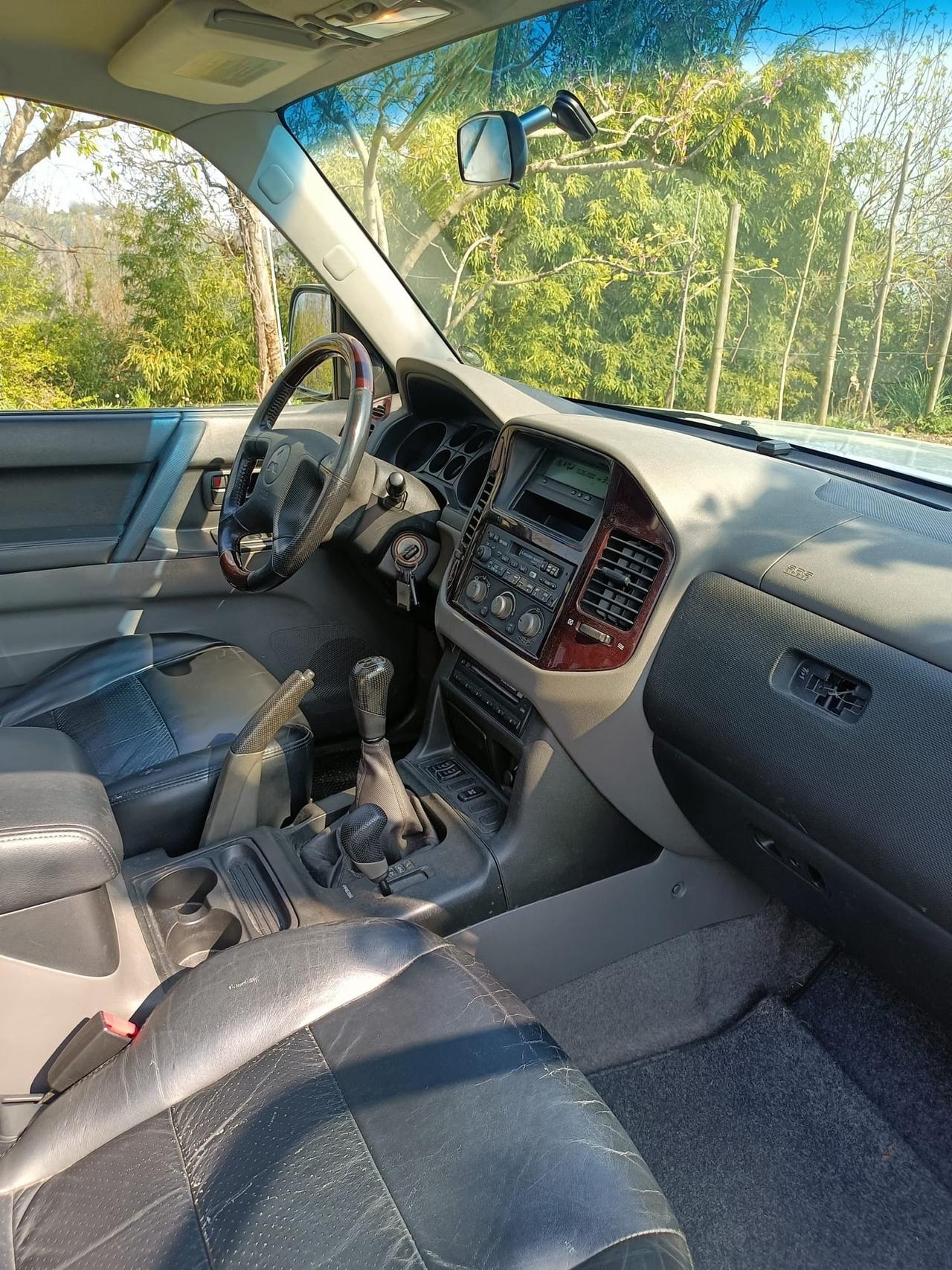 Mitsubishi Pajero 3.2 16V DI-D 3p. GLX