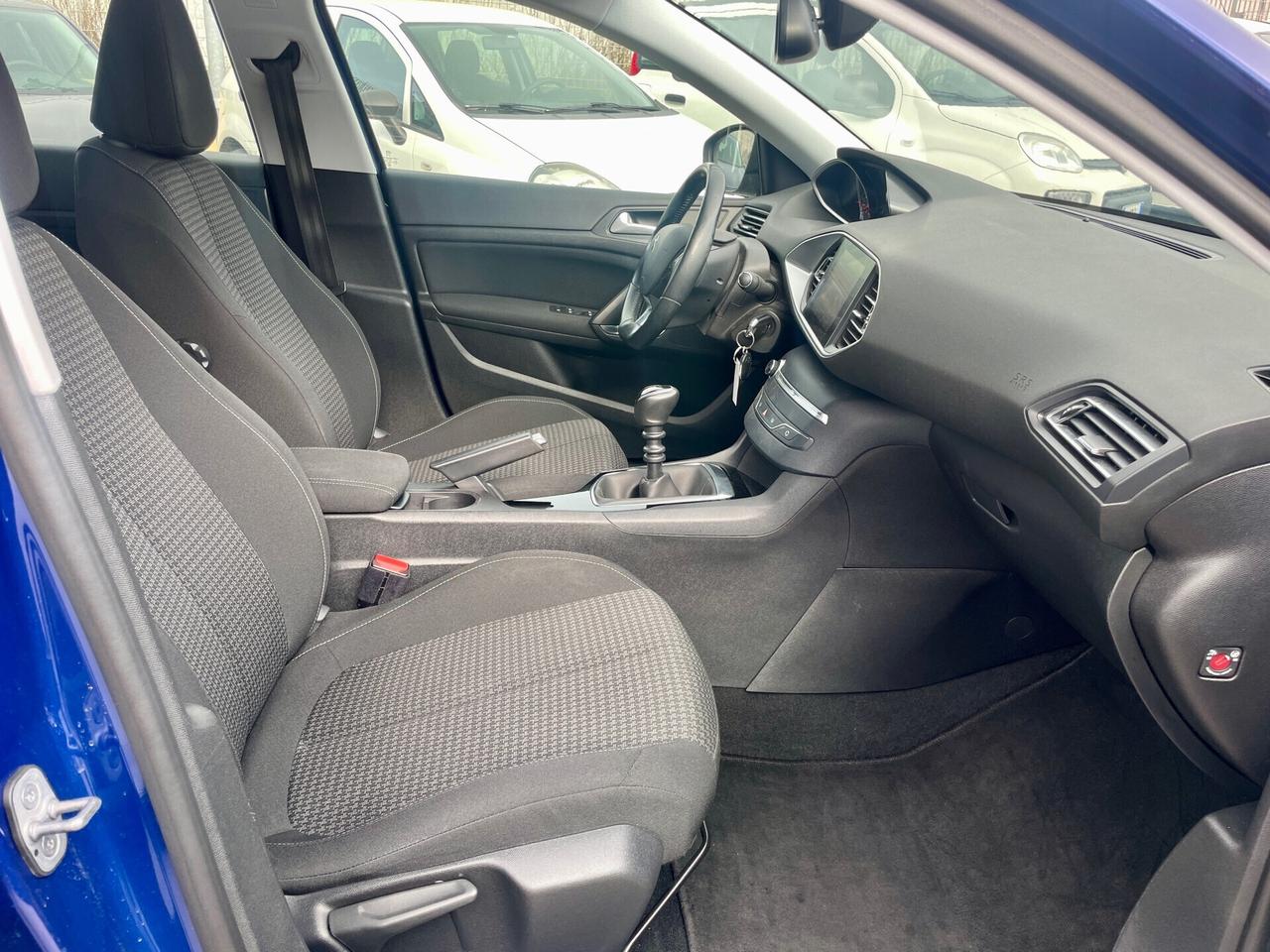 Peugeot 308 1.5 HDi 100CV 6M 12-2019