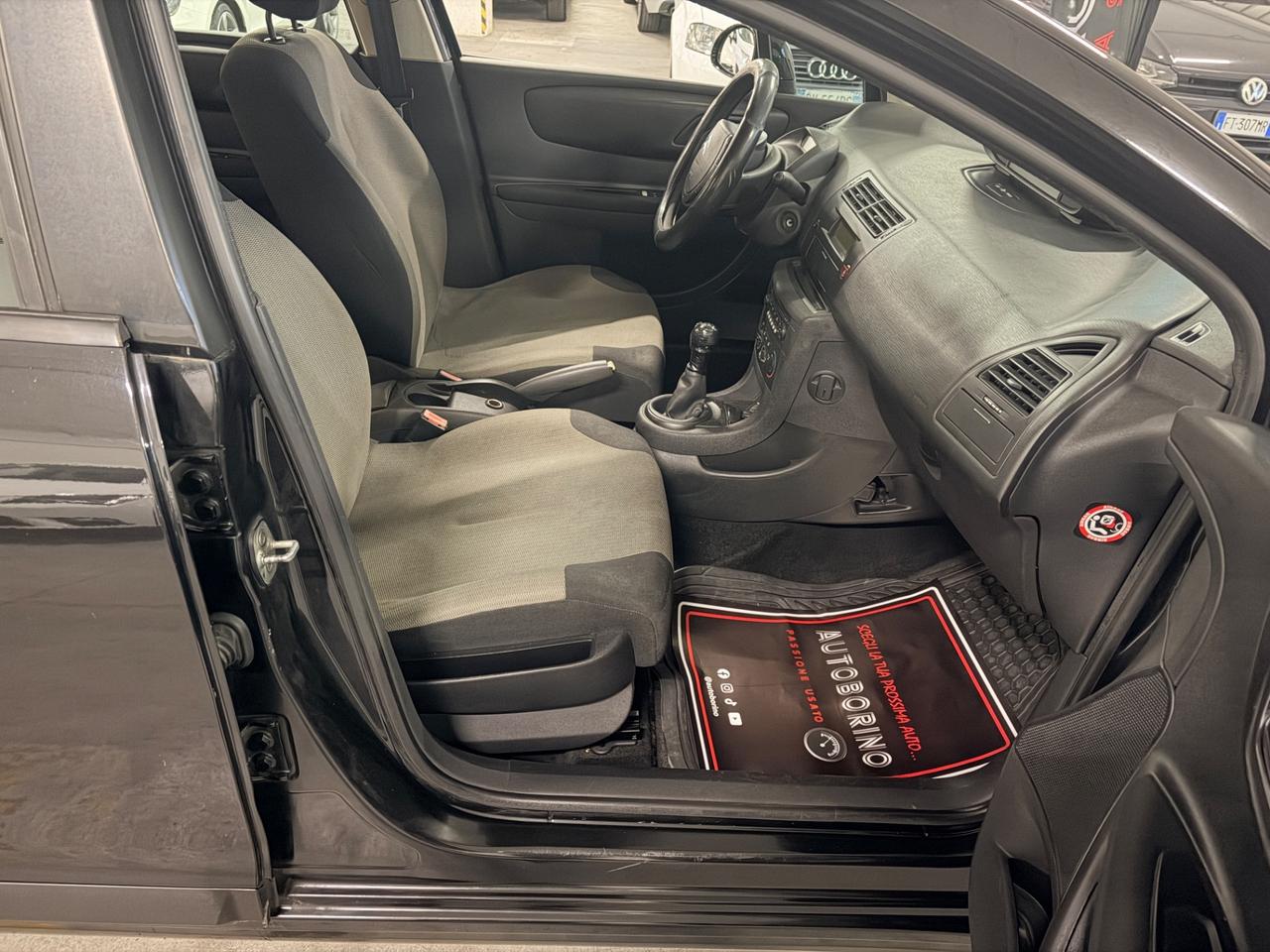 Citroen C4 1.4 Elegance GPL
