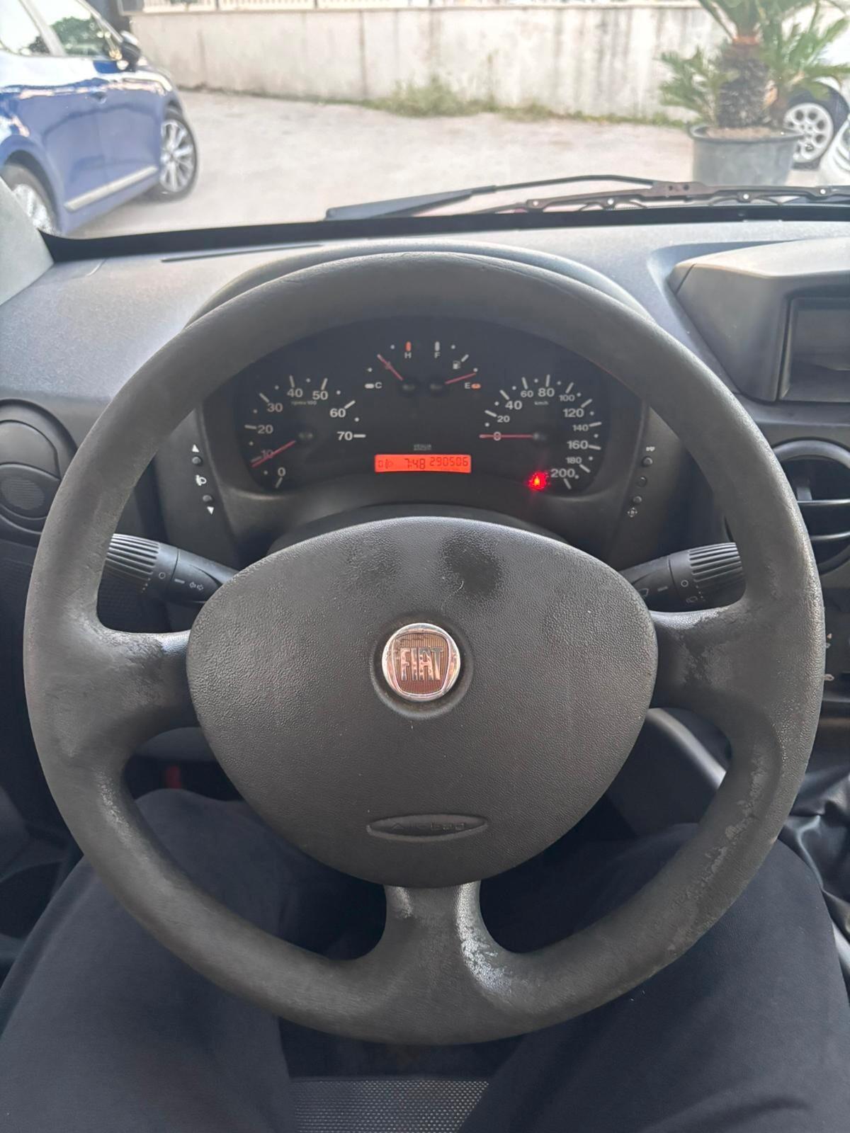 Fiat Doblo Doblò 1.6 16V Natural Power Active