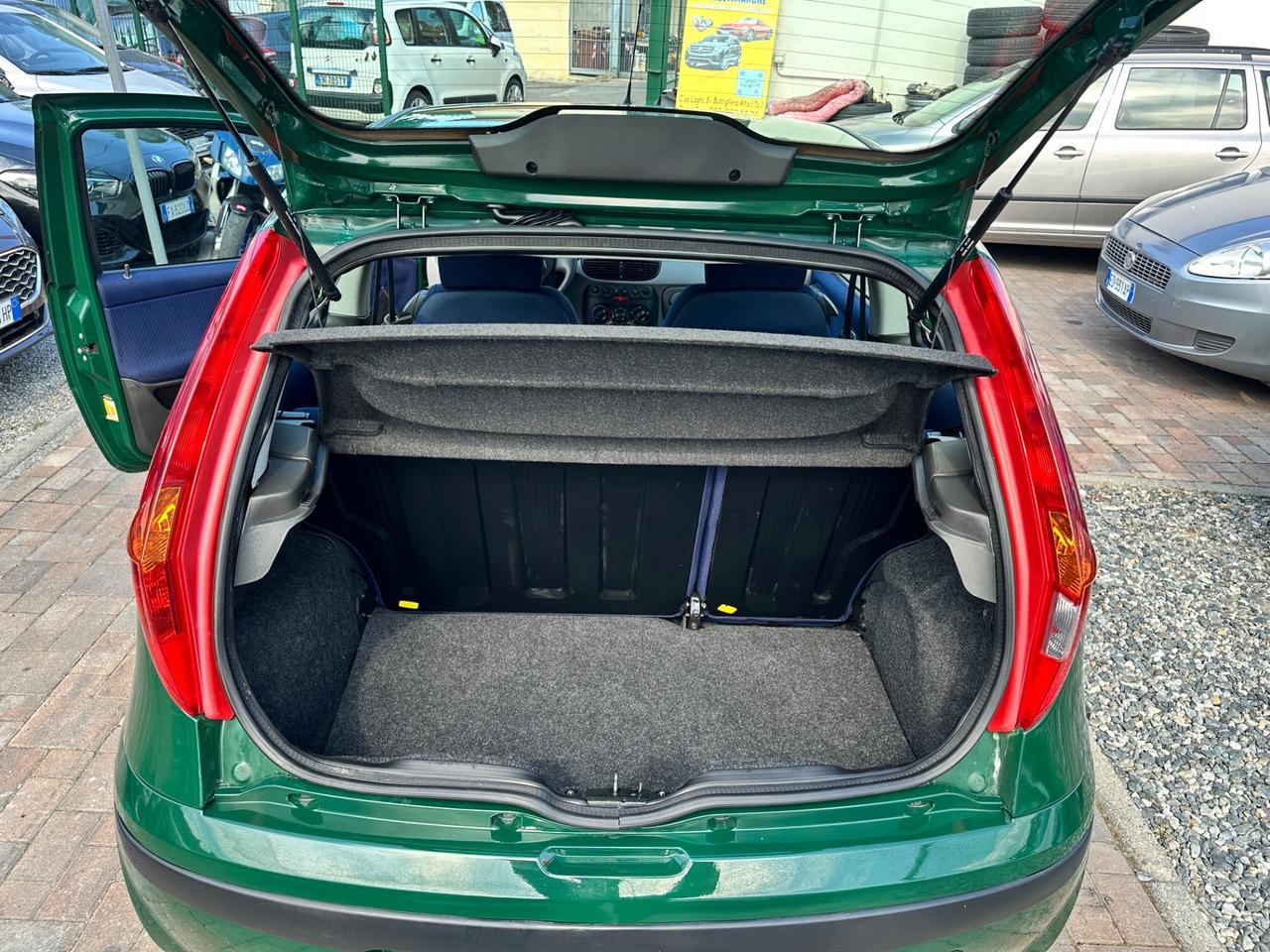 Fiat Punto 1.2i 16V cambio automatico
