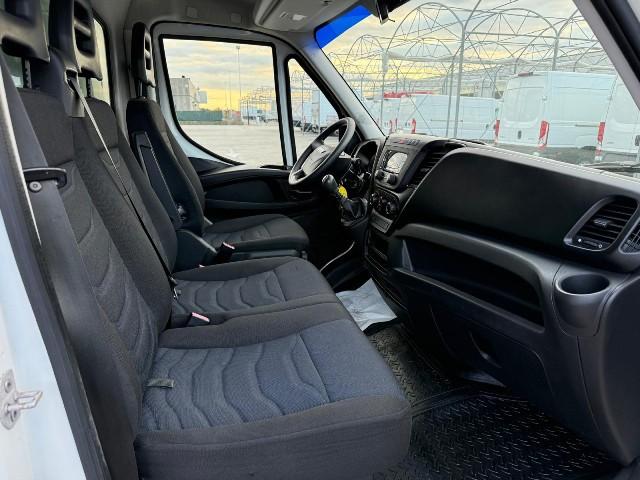 IVECO DAILY 35C16 BOX + SPONDA