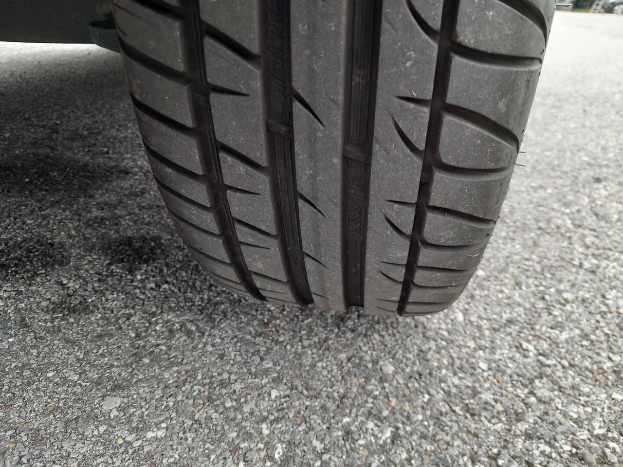 Lancia Ypsilon 1.3 MJT 90 CV Platino