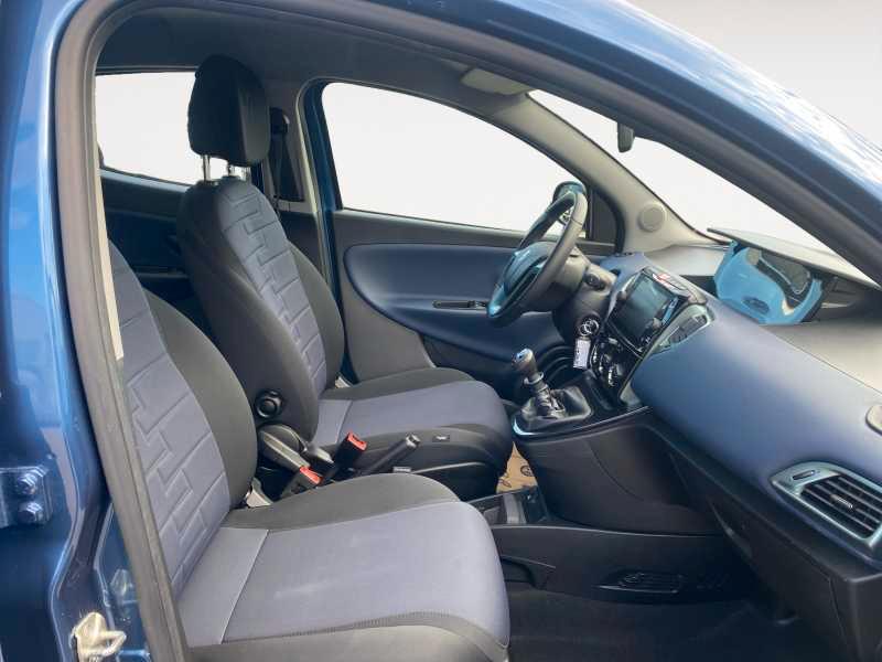 LANCIA Ypsilon 1.0 firefly hybrid Platino s&s 70cv
