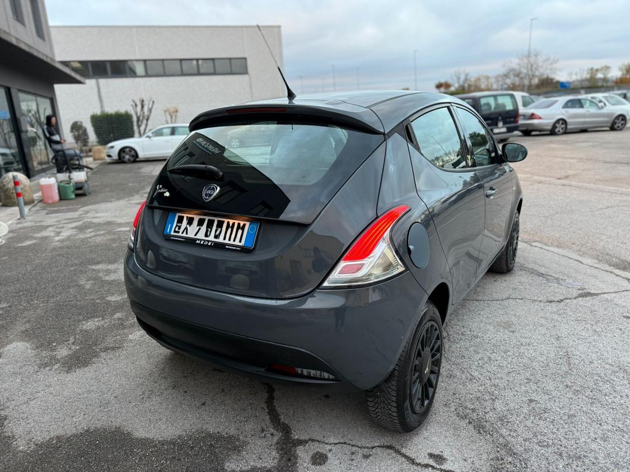 LANCIA YPSILON 0.9 METANO 2015 12 MESI DI GARANZIA