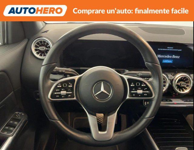 MERCEDES-BENZ GLA 200 d Automatic 4Matic Sport