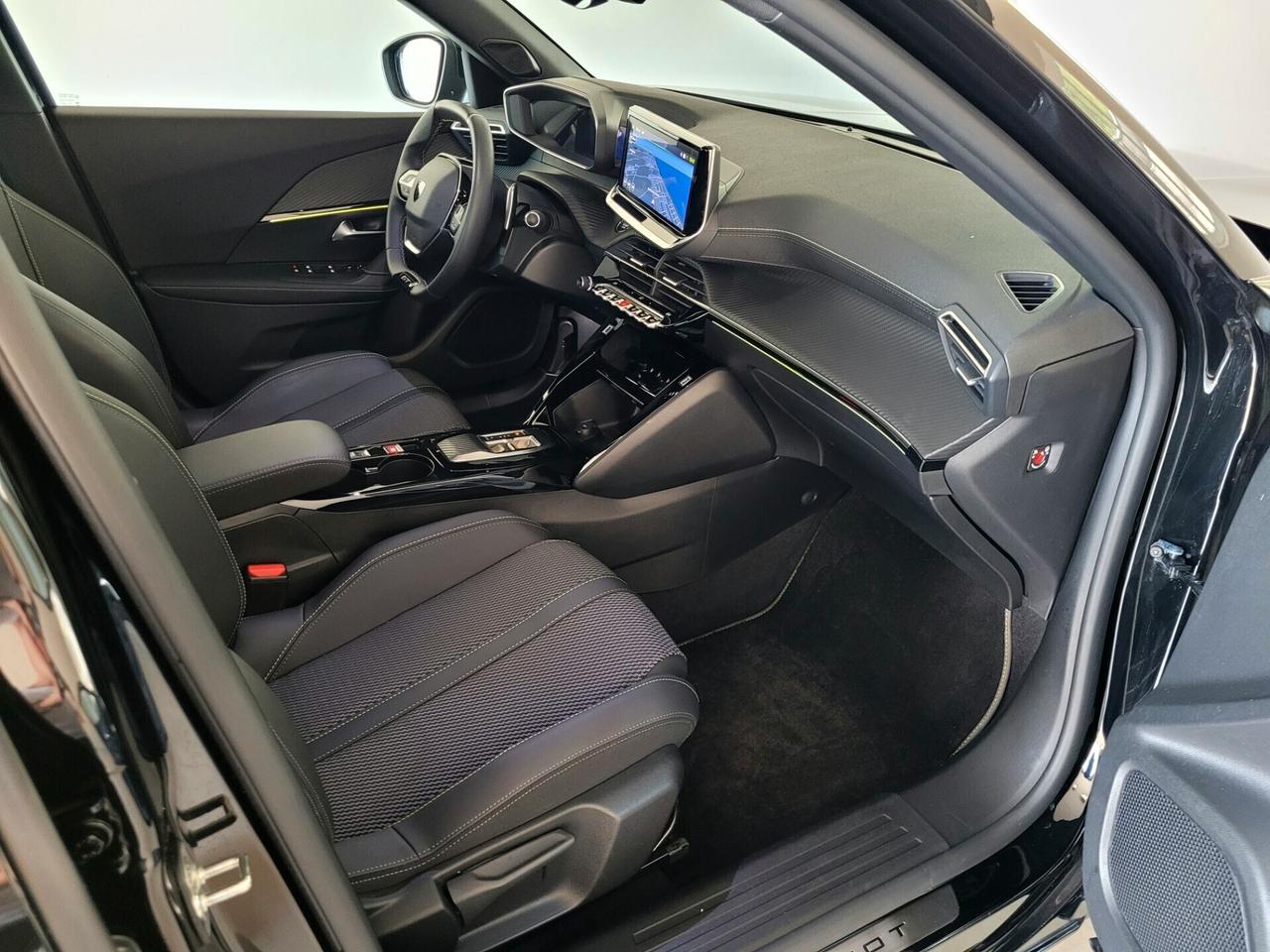 PEUGEOT 2008 1.2 GT AUTOMATICO ACC LED CARPLAY RETROCAMERA