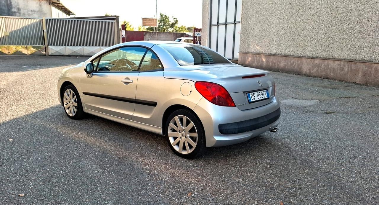 Peugeot 207 1.6 VTi 120CV CC Roland Garros