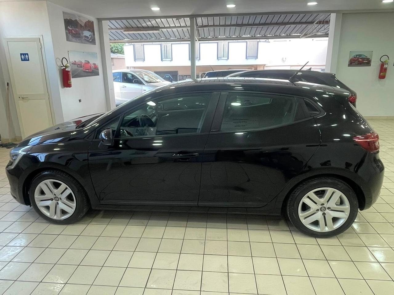 Renault Clio 2021 full hybrid initiale paris auto