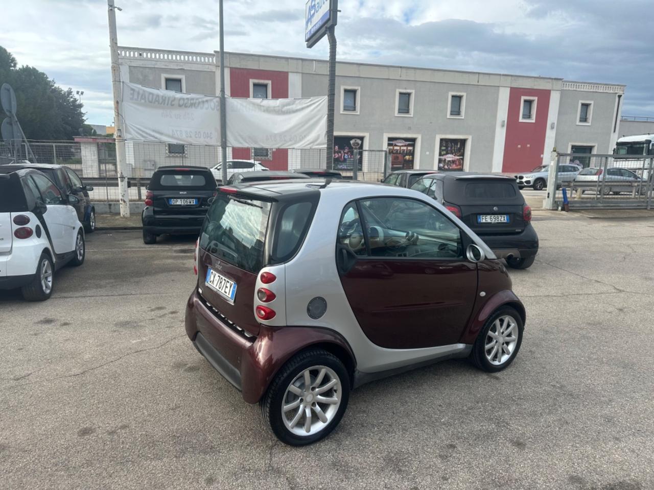 Smart ForTwo 700 coupé pure (45 kW)