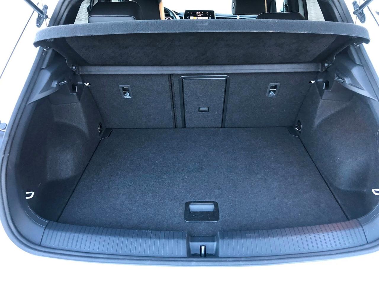 Volkswagen T-Roc 2.0 TDI R-Line sport 2023