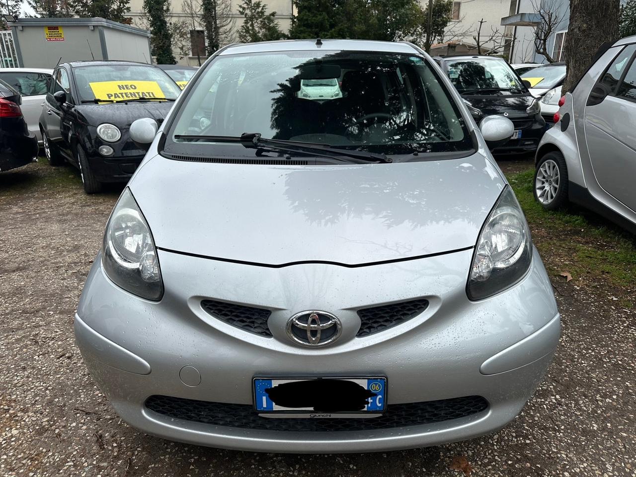 Toyota Aygo 1.0 12V VVT-i 5 porte Sol