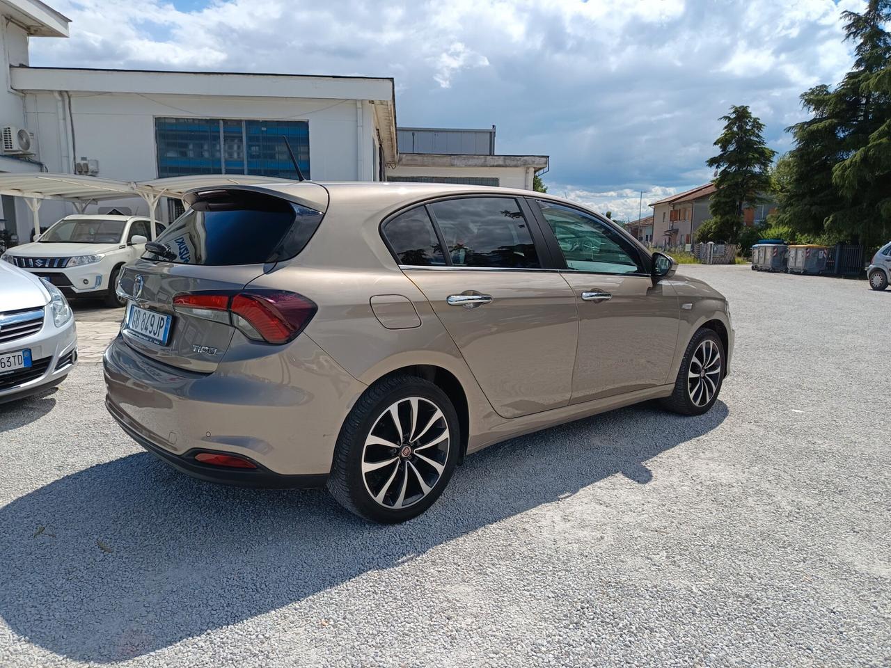 Fiat Tipo 1.3 Mjt S&S 5 porte Lounge Tua a 173€/Mese