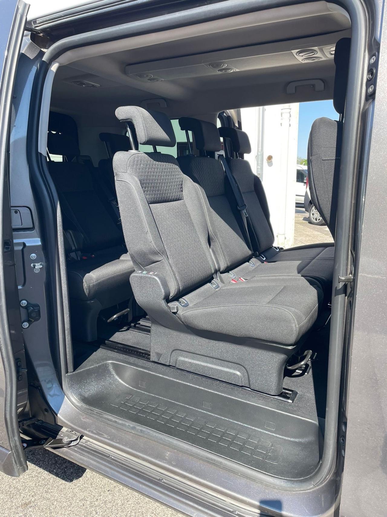 Opel Vivaro Life 2.0 Diesel 145CV PASSO LUNGO 8 POSTI FULL OPTIONAL