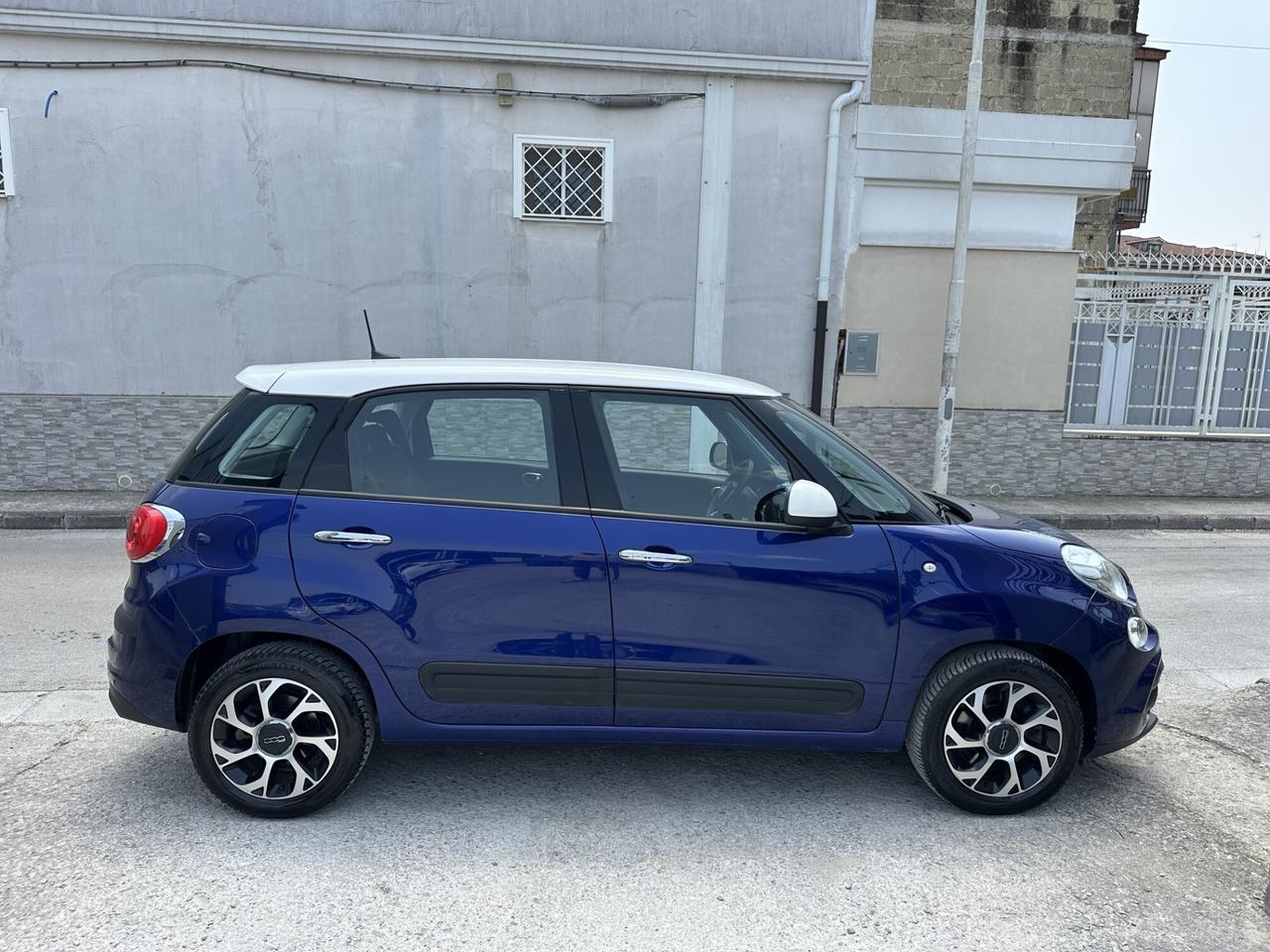 Fiat 500L 1.6 MJT 120 CV 2020 Bicolore Lounge