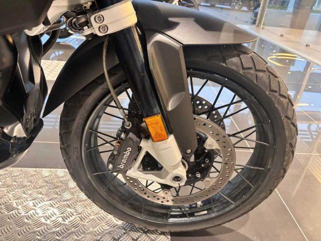 MOTO GUZZI V9 Bobber -