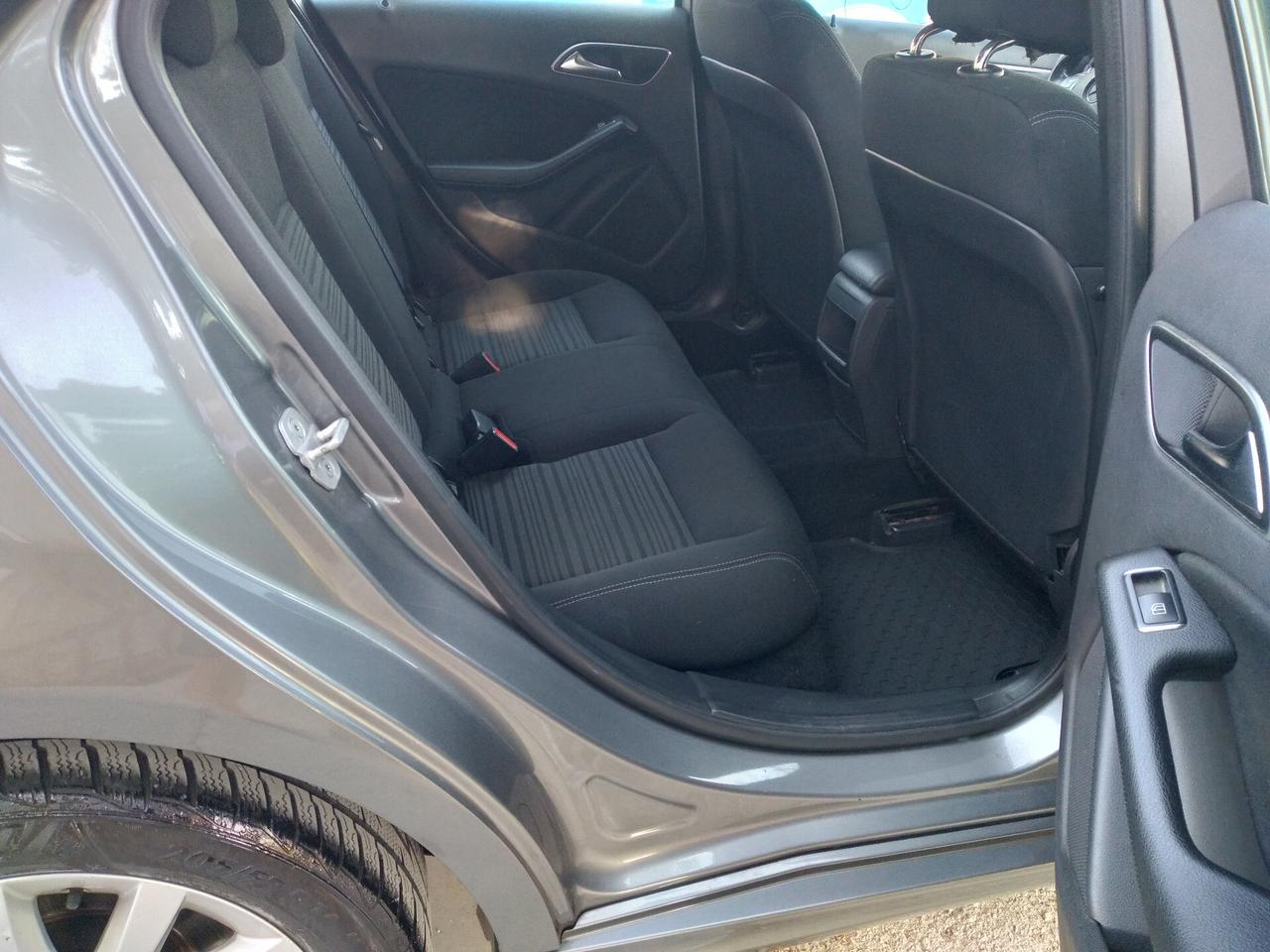 Mercedes-benz A 200 CDI BlueEFFICIENCY Executive