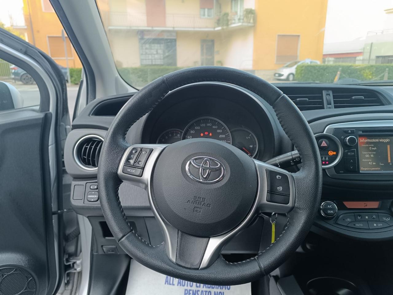 Toyota Yaris 1.3 5 porte Style RETROCAMERA BLUETOOTH