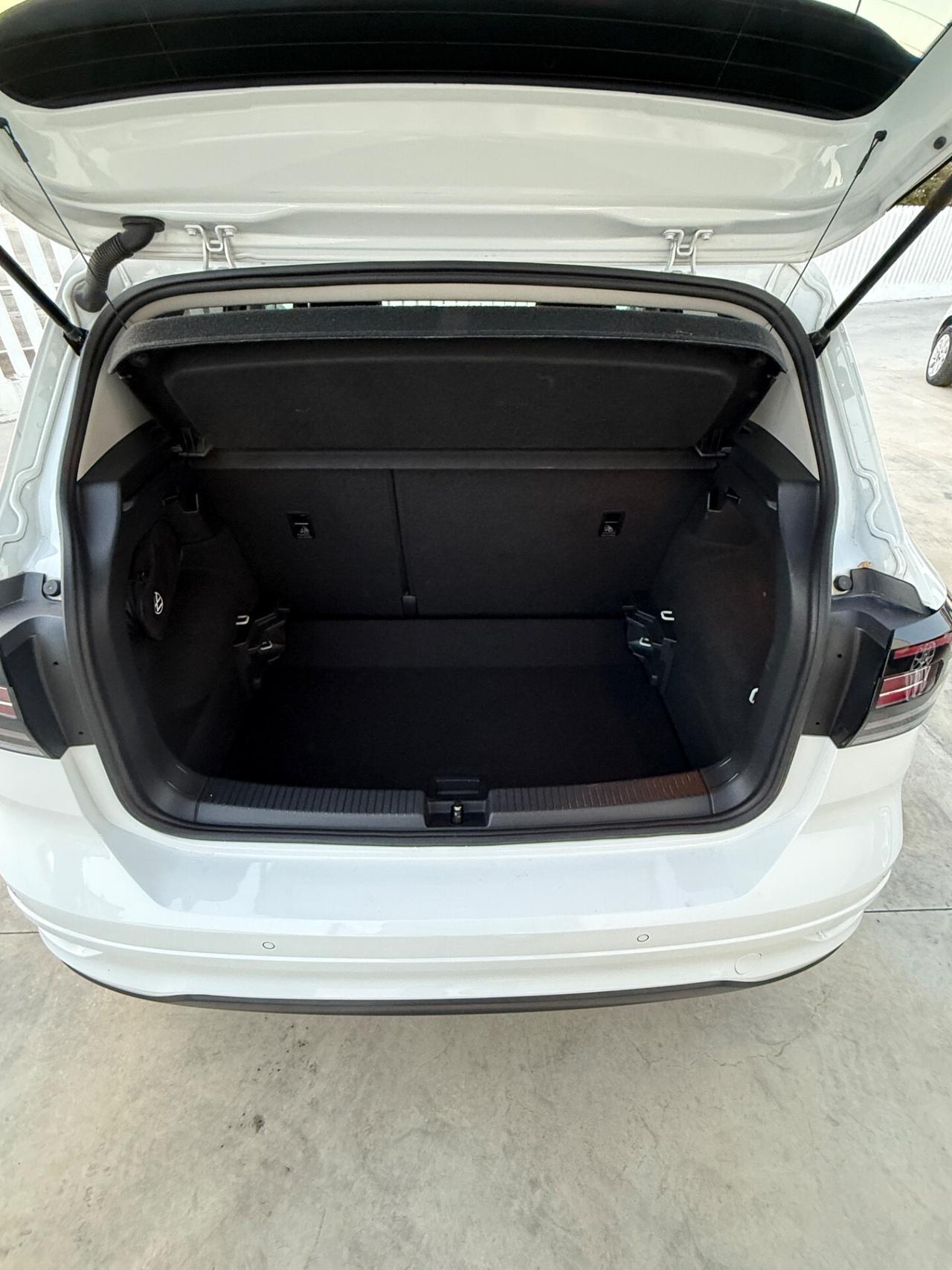 Volkswagen T-Cross 1.0 TSI RLINE