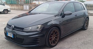 Volkswagen Golf GTD 2.0 TDI DSG 184 CV