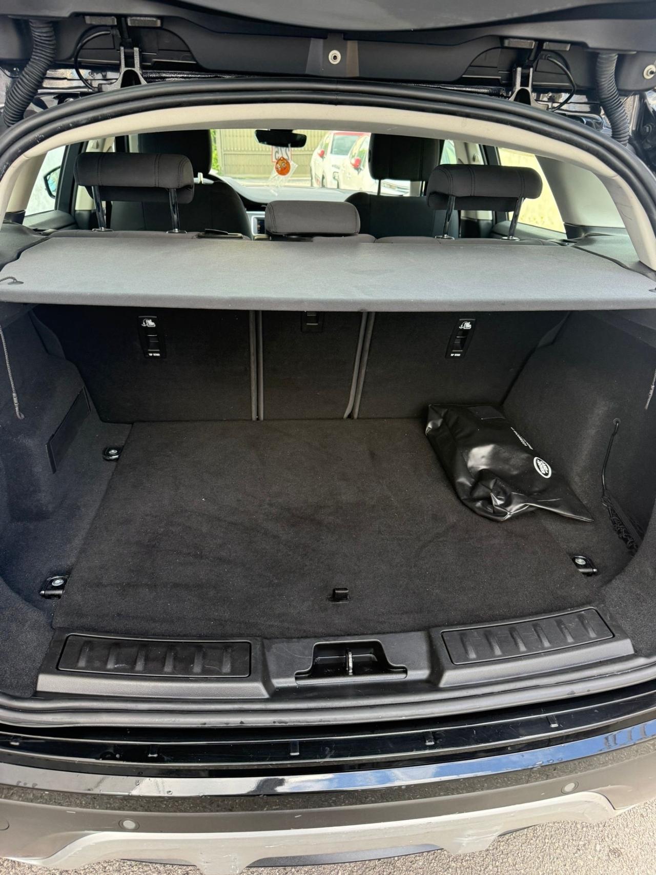 Land Rover Range Evoque 2.0D I4 163 CV R-Dynamic S