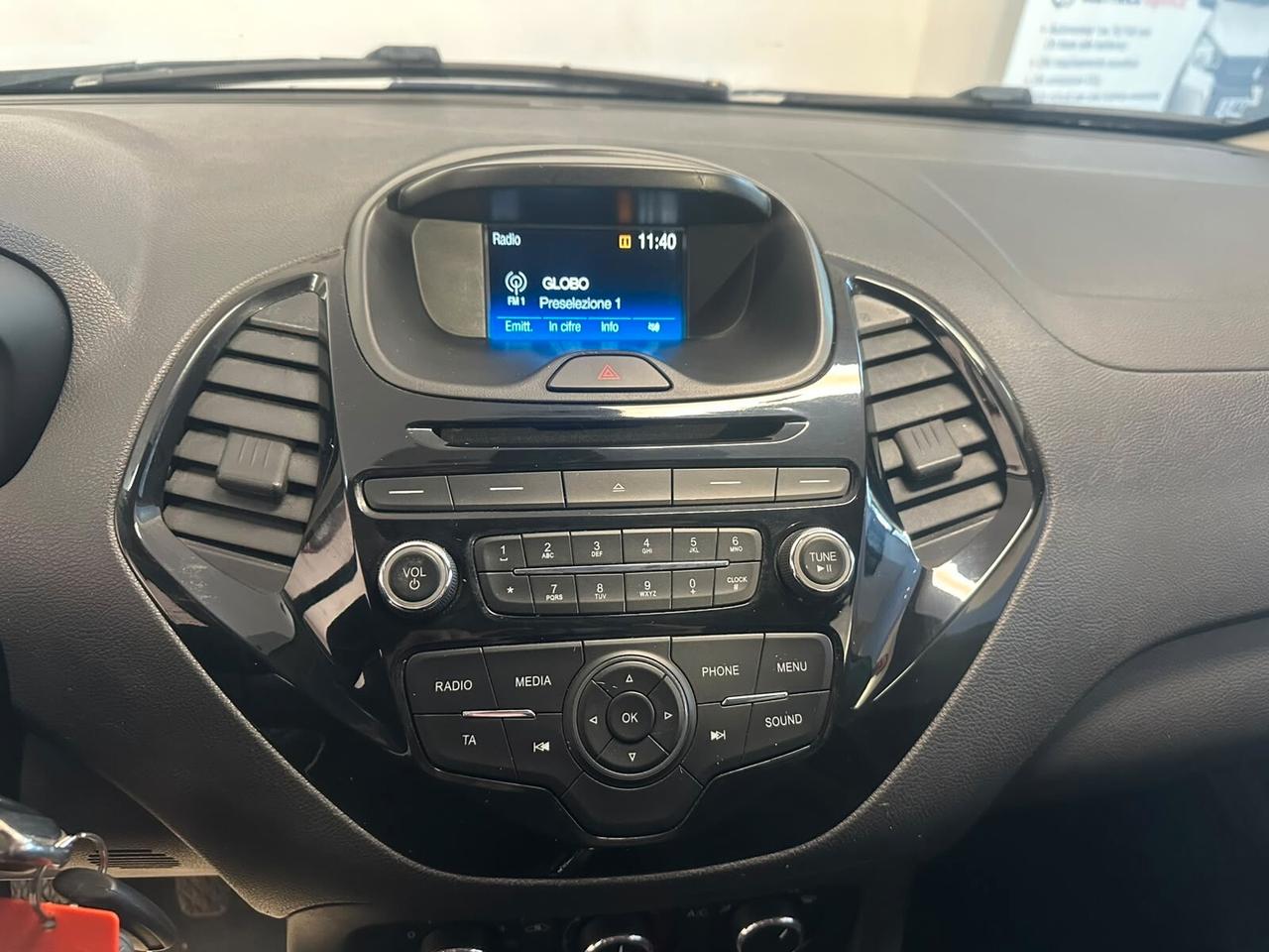 Ford Ka + 1.2 Ti-VCT 85CV Black & White -