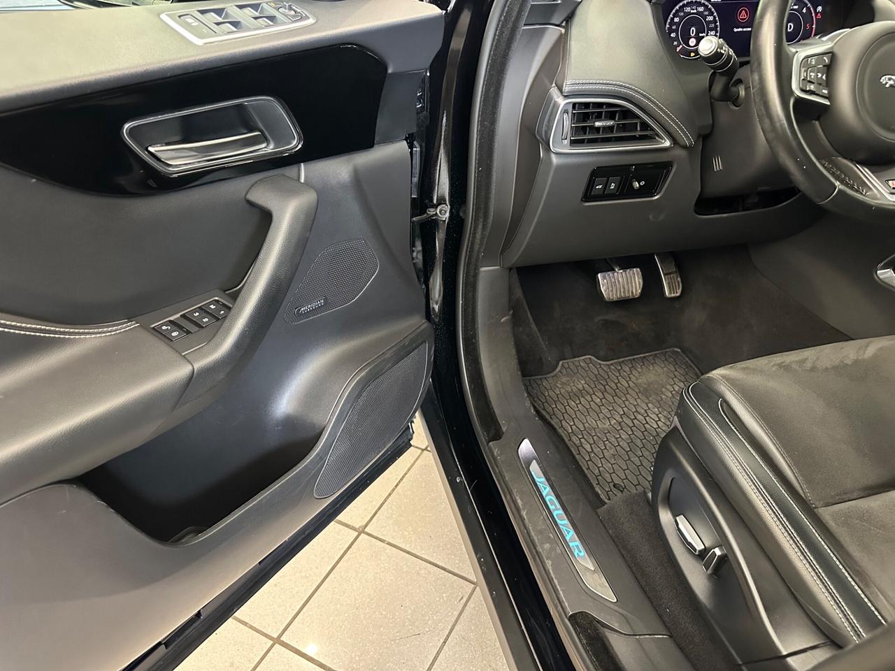 Jaguar F-Pace 3.0 D 300 CV AWD aut. 300 Sport iva esposta
