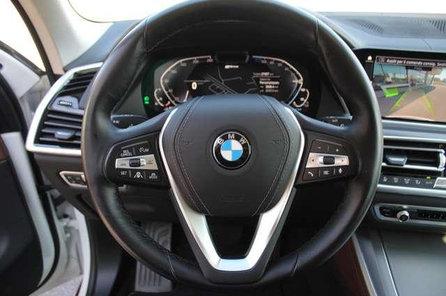 BMW X5 xDrive 45e PLUG-IN HYBRID visibile in sede