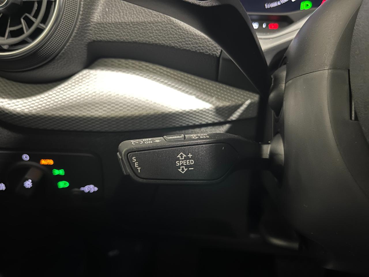 AUDI Q2 35 TFSI S-TRONIC BUSINESS ADVANCED