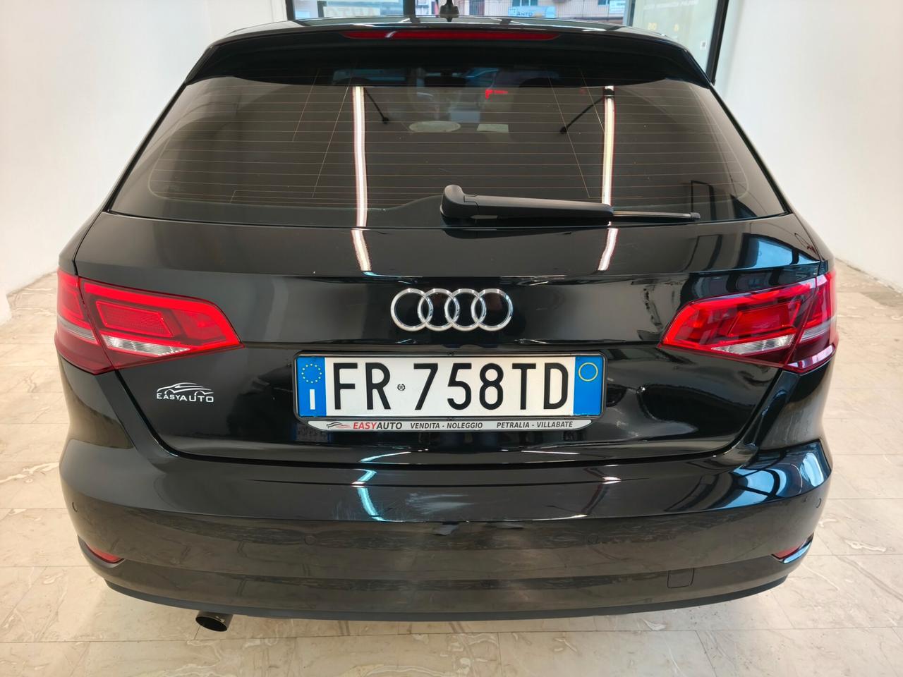 Audi A3 SPB 1.6 tdi S-tronic Navi Xenon Pdc