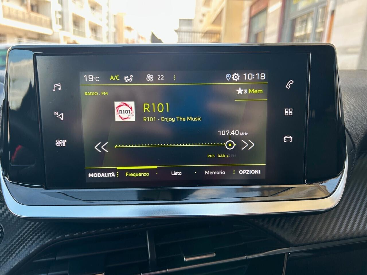 Peugeot 2008 BlueHDi 110 S&S ALLURE PACK