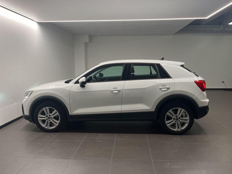 Audi Q2 Audi Business 30 TDI 85(116) kW(PS) S tronic