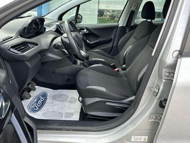 Peugeot 208 208 5p 1.2 puretech Allure 82cv * Neopatentati *