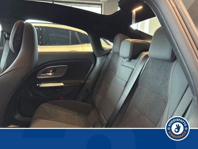 Mercedes-Benz CLA 200 Automatic 4Matic Coupé AMG Line Premium