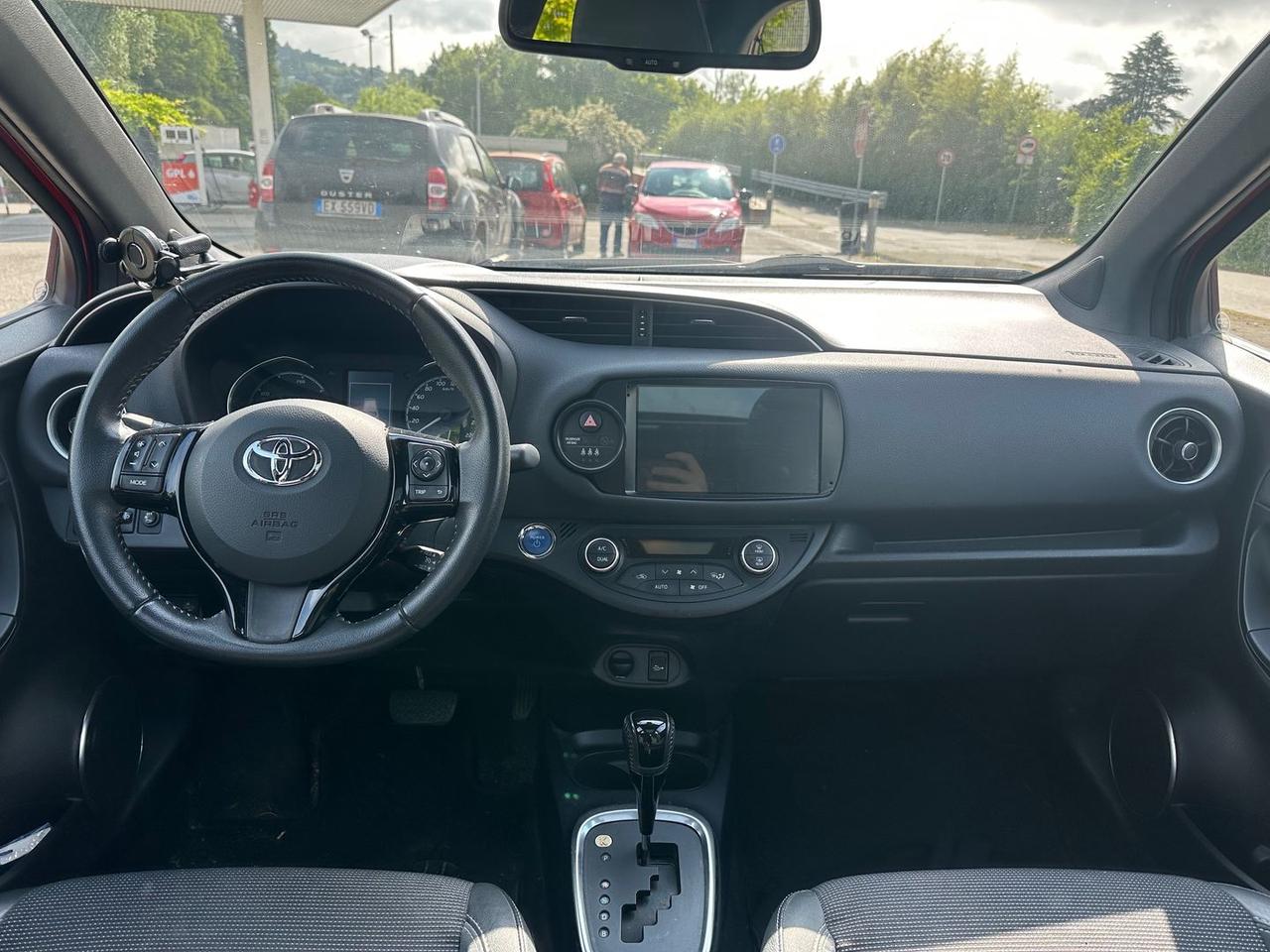 Toyota Yaris Style 1.5 VVT-i HEV