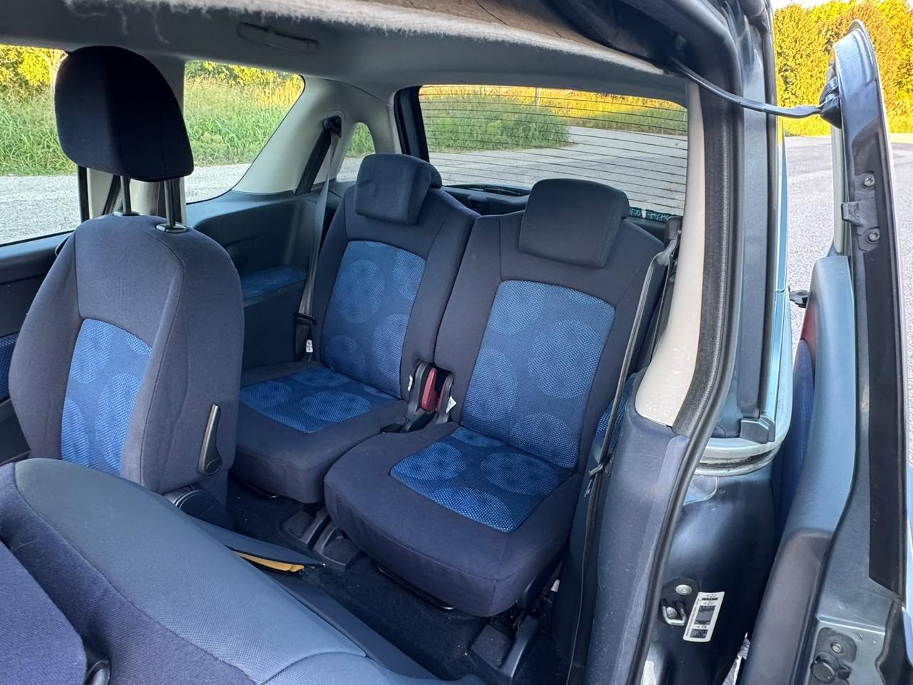 Peugeot 1007 1.4 Sporty 2Tronic