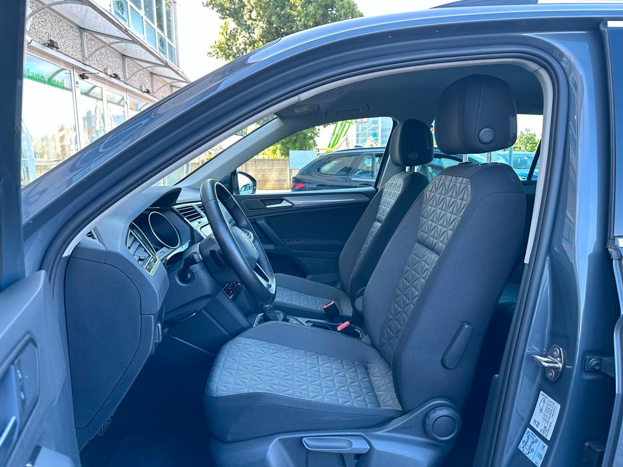 VW Tiguan 2.0TDI 150CV 4MOTION DSG NAVI! FULL LED!
