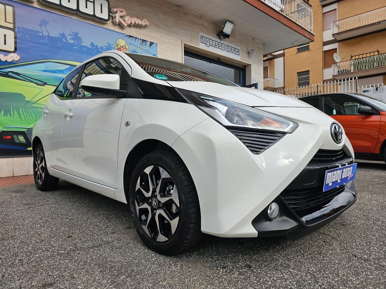 Toyota Aygo Connect 1.0 VVT-i 72 CV 5 porte TEAM D UNIPRO' ANDROID/APPLE CARPLAY NEOPAT OK