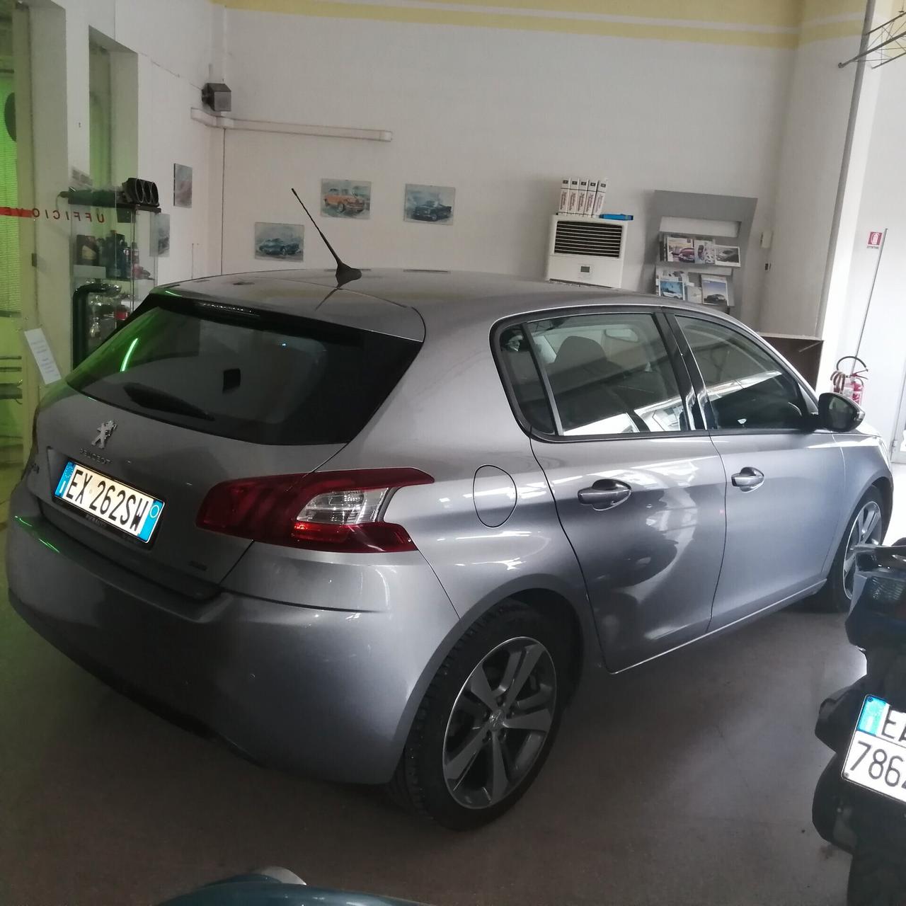 Peugeot 308 1.6 HDi 92 CV Business