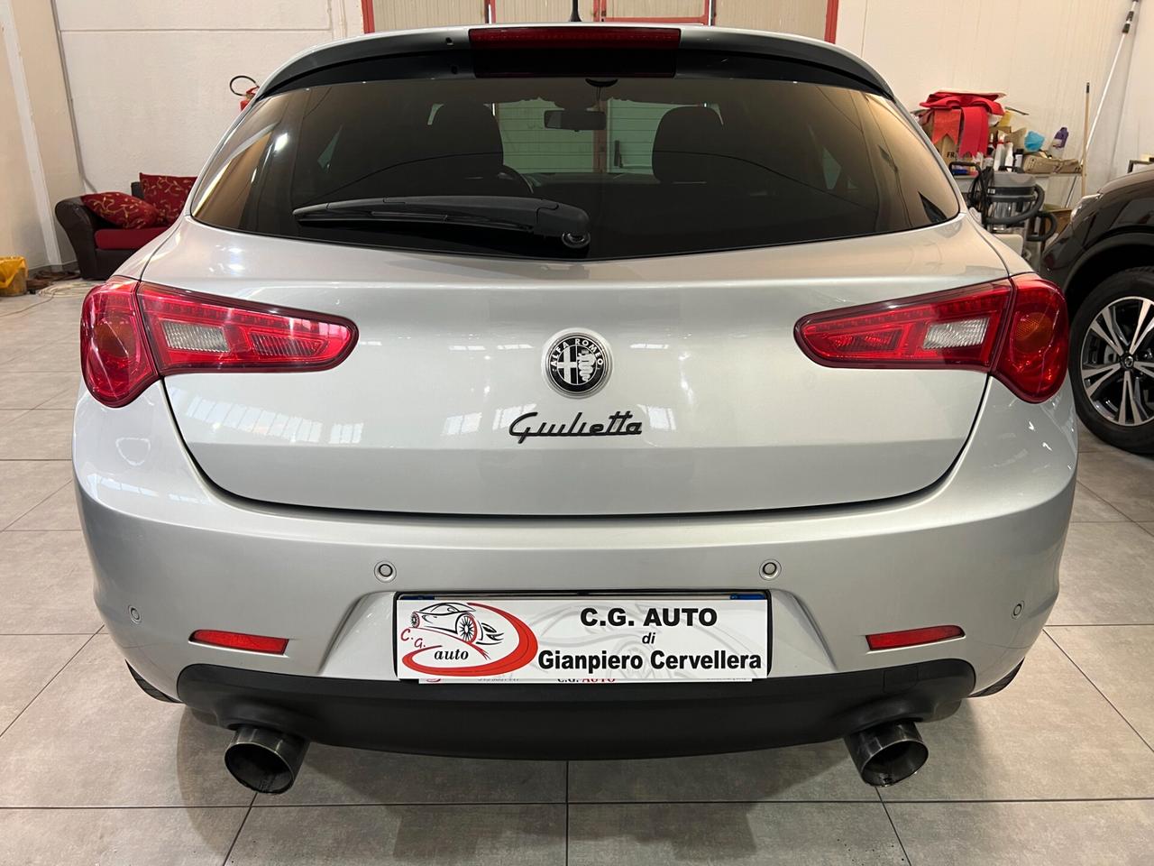 Alfa Romeo Giulietta 2.0 140 CV - DISTINCTIVE - 2012
