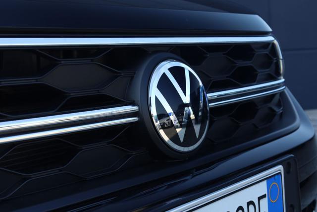 VOLKSWAGEN Taigo 1.0 TSI 115 CV R-Line