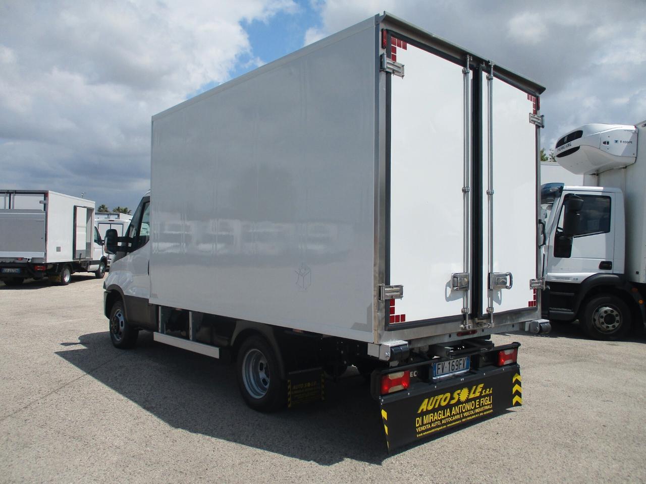 Iveco Daily 35C15 3000 150CVE6 GANCIERE CARNE APPESA FRC 02/28