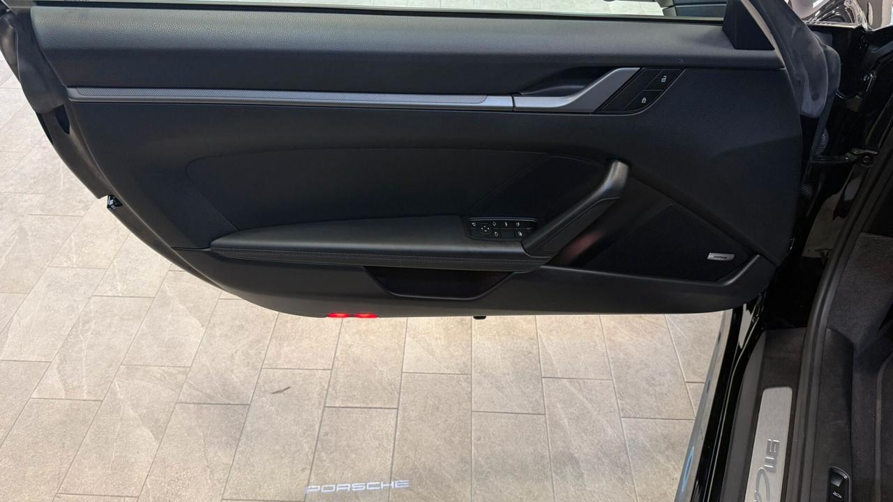 PORSCHE 992 CARRERA CABRIO 2025