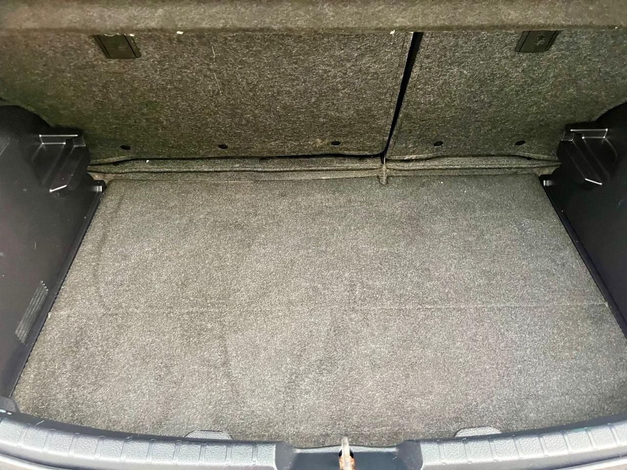 Toyota Yaris 1.5 Hybrid 2014 131.000km perfetta