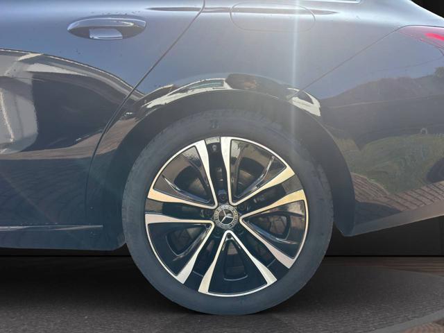 MERCEDES-BENZ CLA 180 Automatic Shooting Brake Advanced