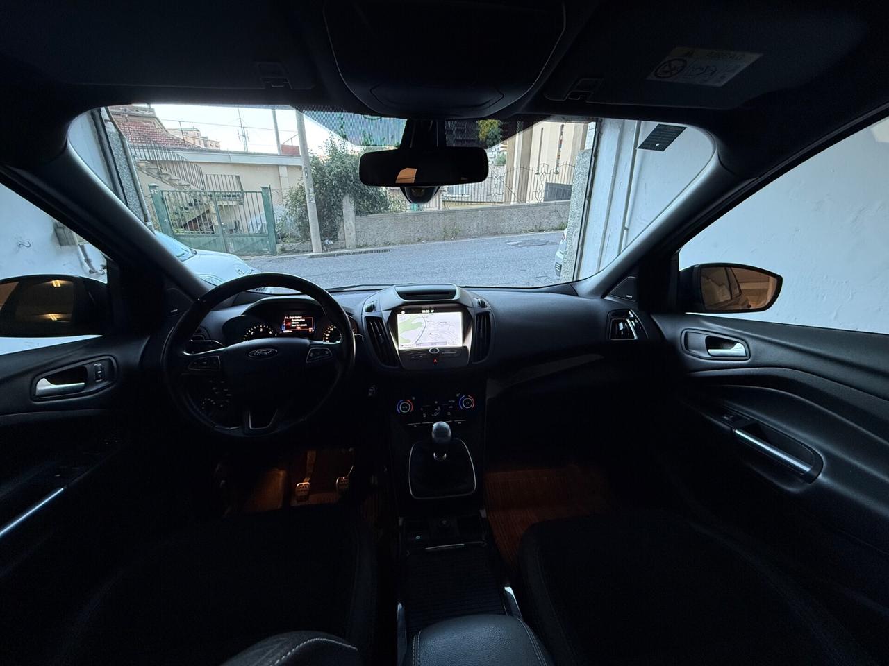 Ford Kuga 2.0 TDCI 150 CV S&S 4WD Powershift ST-Line Business