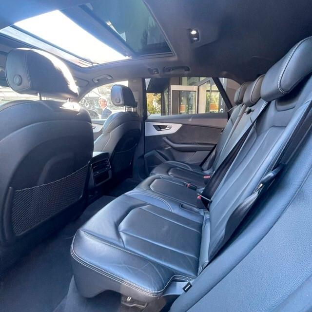 Audi Q8 SQ8 TDI quattro tiptronic sport attitude