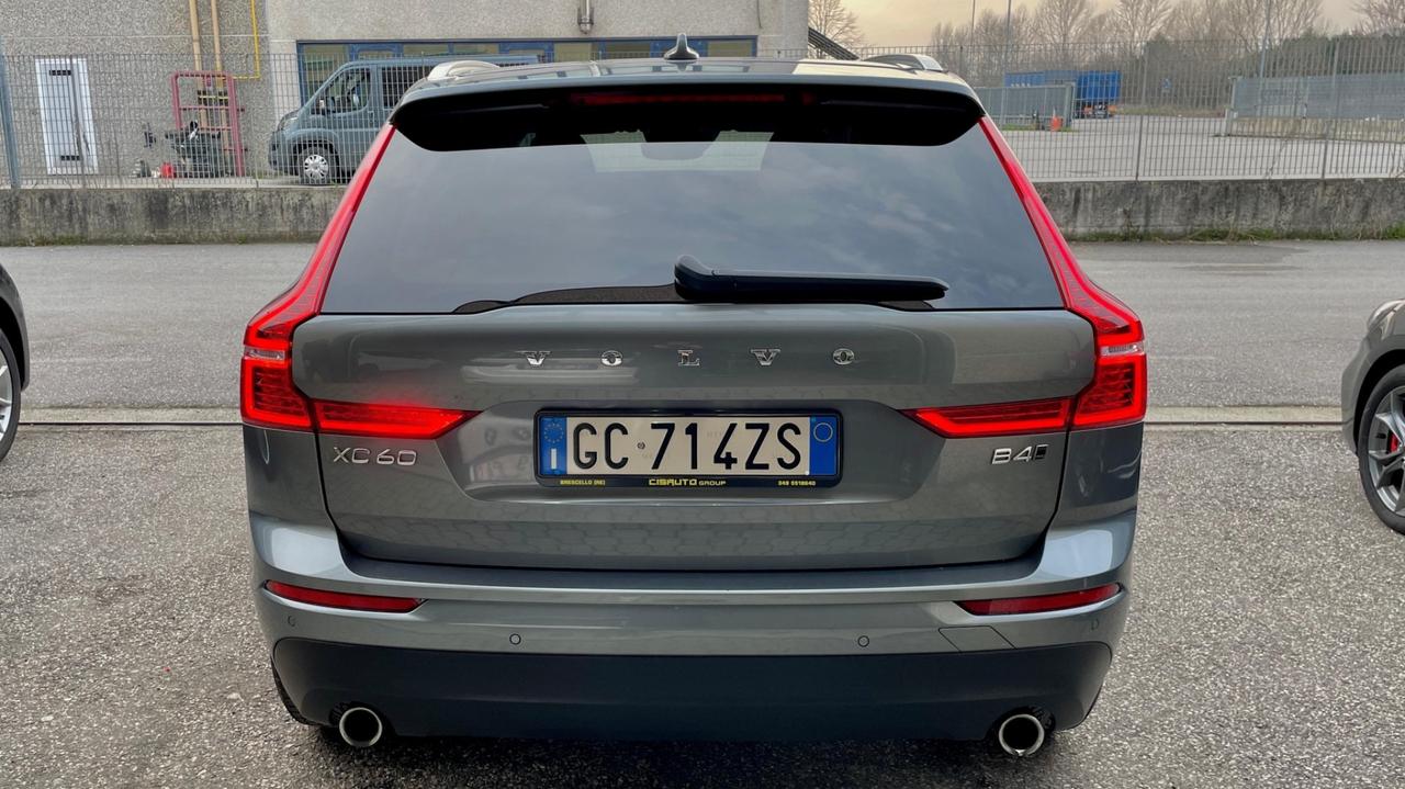 Volvo XC 60 XC60 B4 (d) AWD Geartronic Momentum Pro