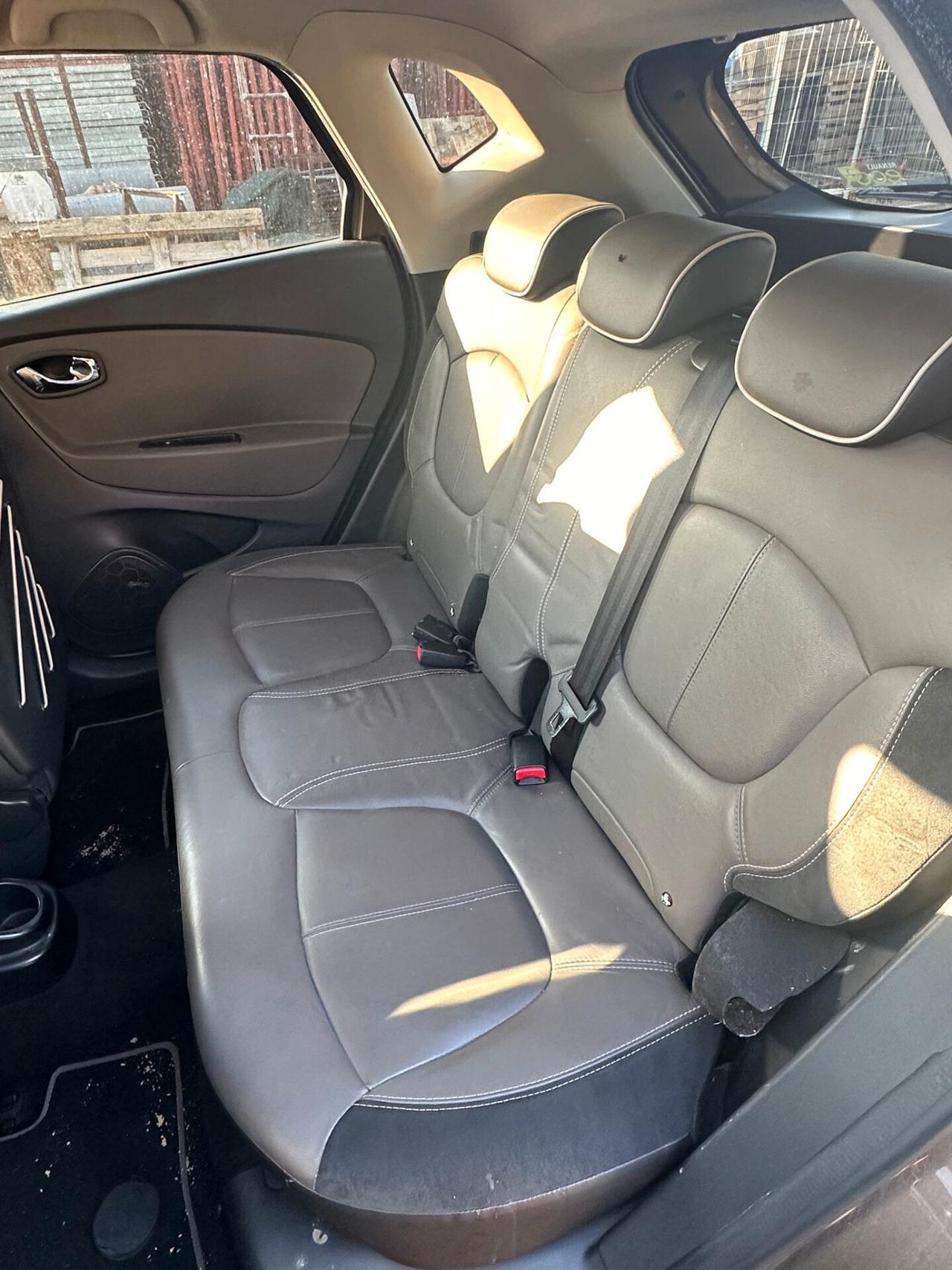 Renault Captur 1.5 Energy Iconic SINISTRATA